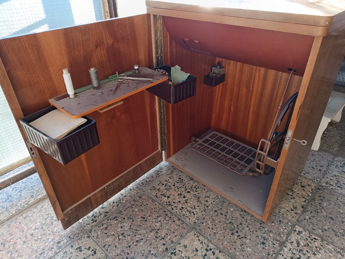 Retro šijací stroj Minerva skrinkový - 3