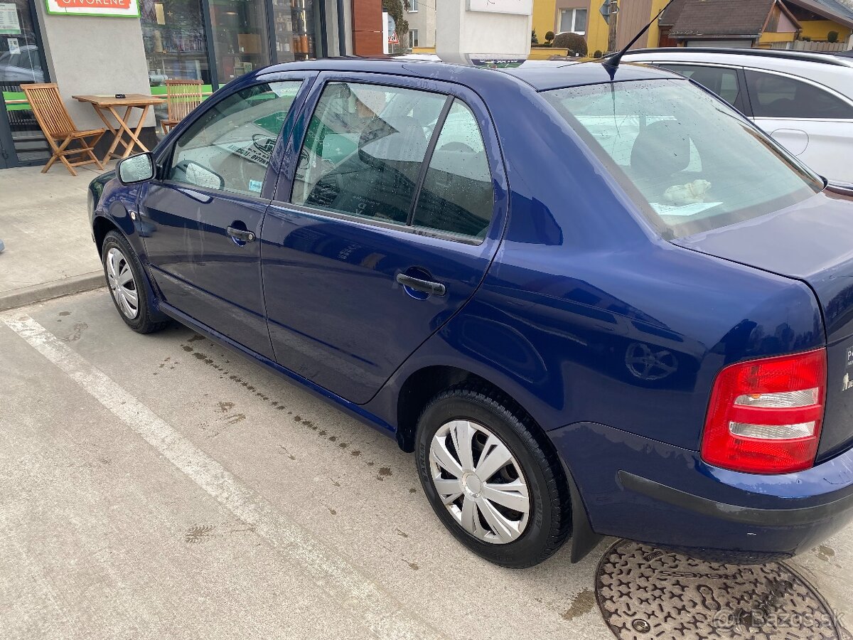 Škoda fabia sedan - 3