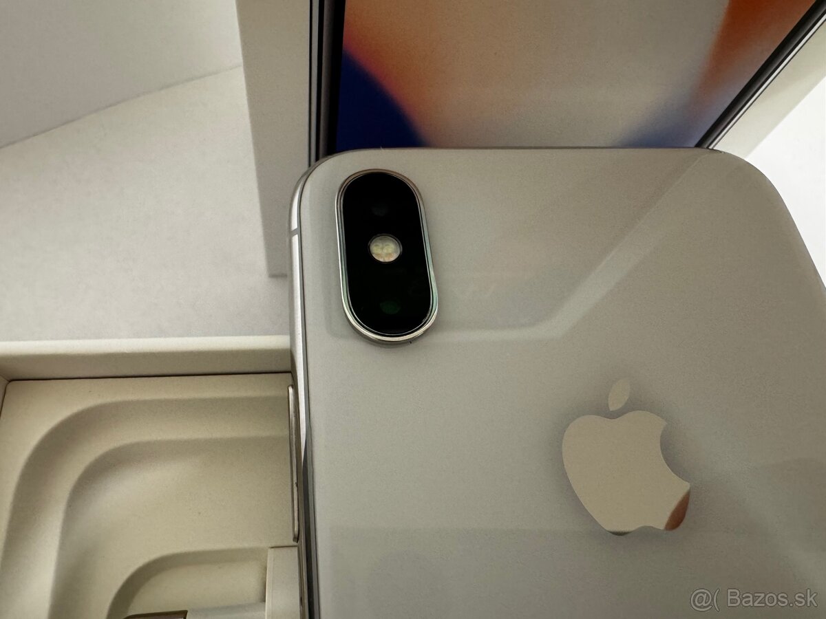 iPhone X Silver 64 GB - 3