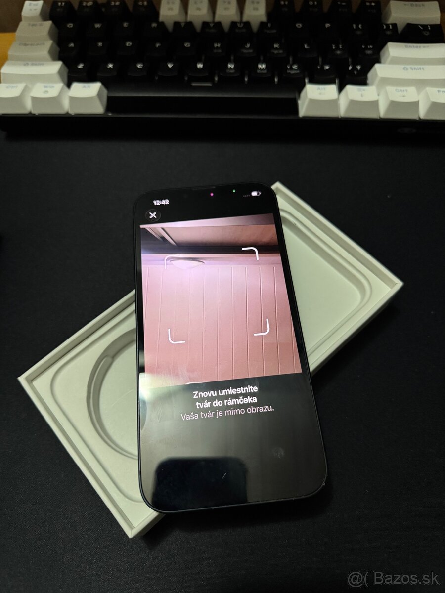 iPhone 13 Midnight - 3