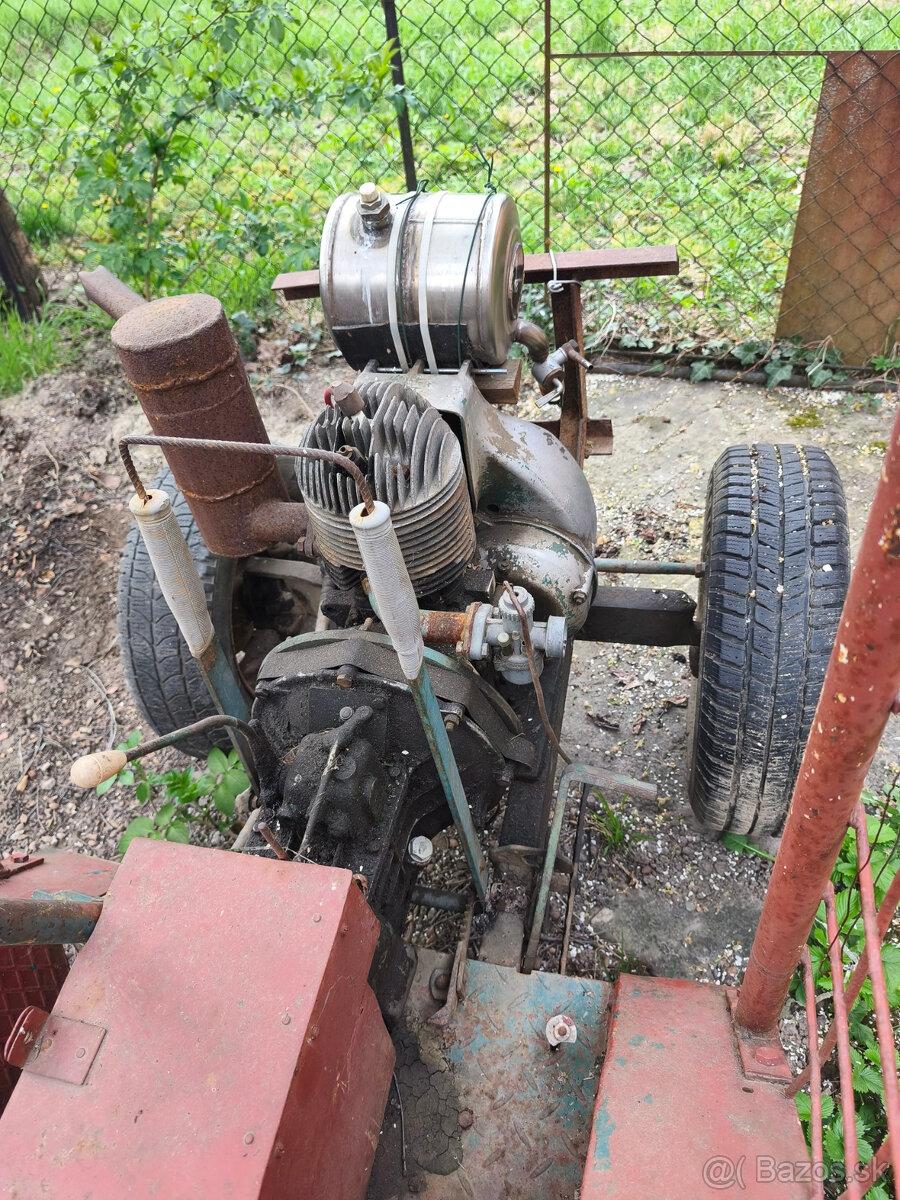 Malotraktor opraviteľný + vlečka - 3