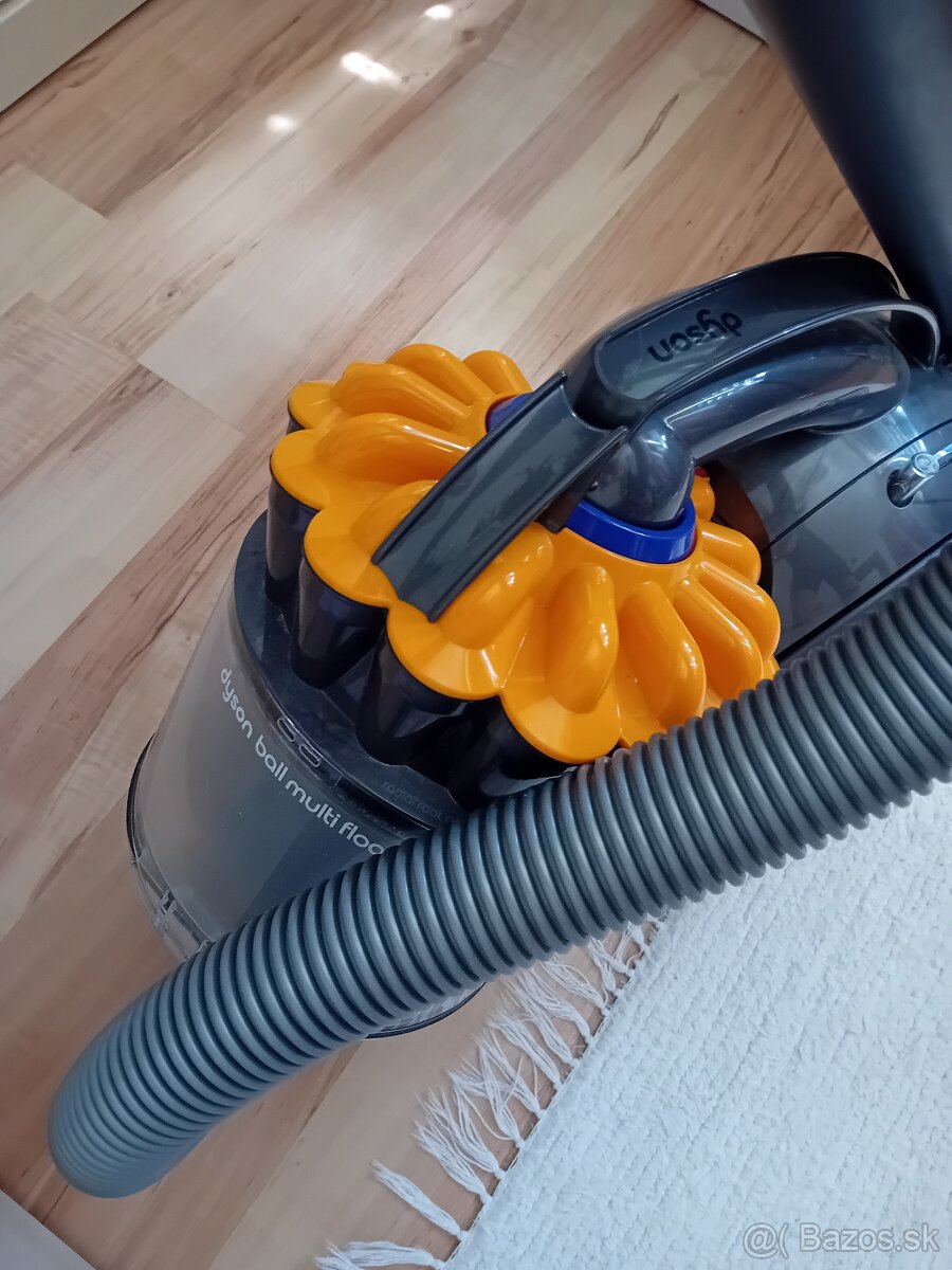 Dyson pouzity vo velmi dobrom stave - 3