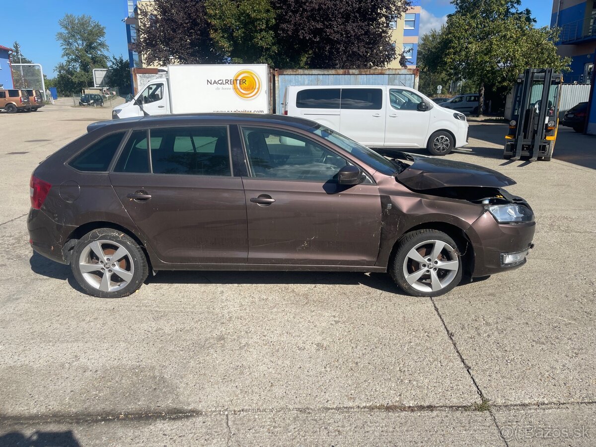 Predám vrak škoda rapid - 3