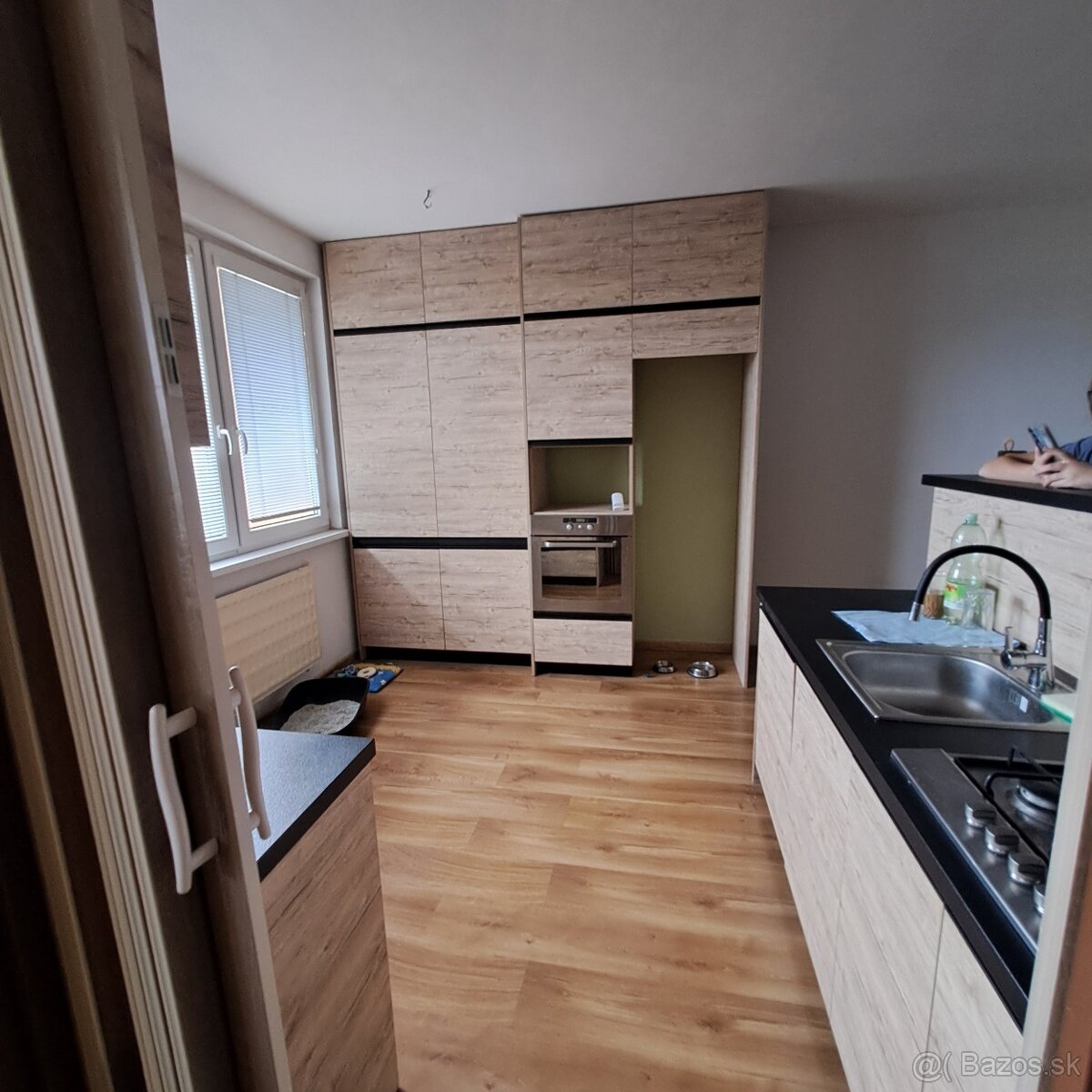 Prenajom 3,5izbovy byt Zlaté Moravce REZERVOVANÉ - 3