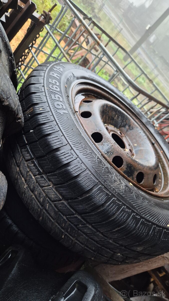 Letne pneumatiky a zimne na elek. - 3