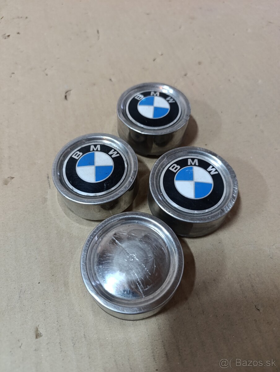 BMW pukličky do kolies - 3