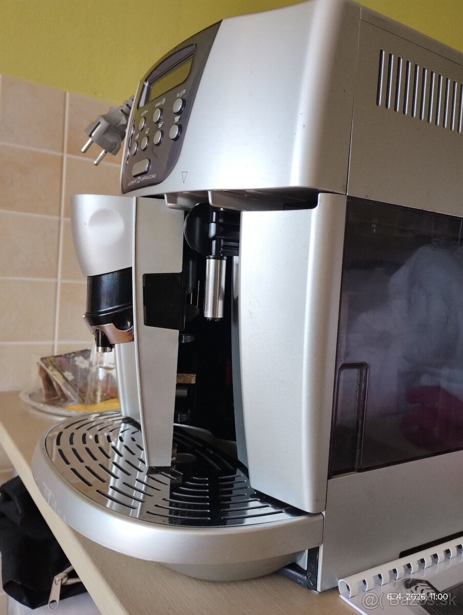 Kávovar DeLonghi ESAM 4500 - 3