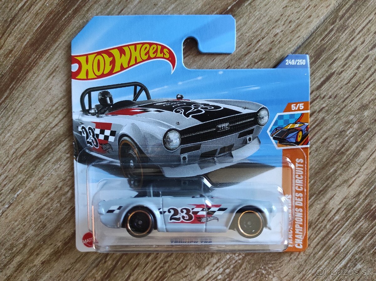 HOT WHEELS - TH - Triumph TR6 - 3