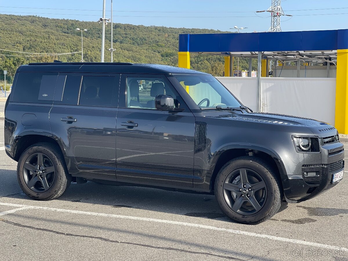 Land Rover Defender 110 3.0D I6 D300 MHEV X-Dynamic SE A/T A