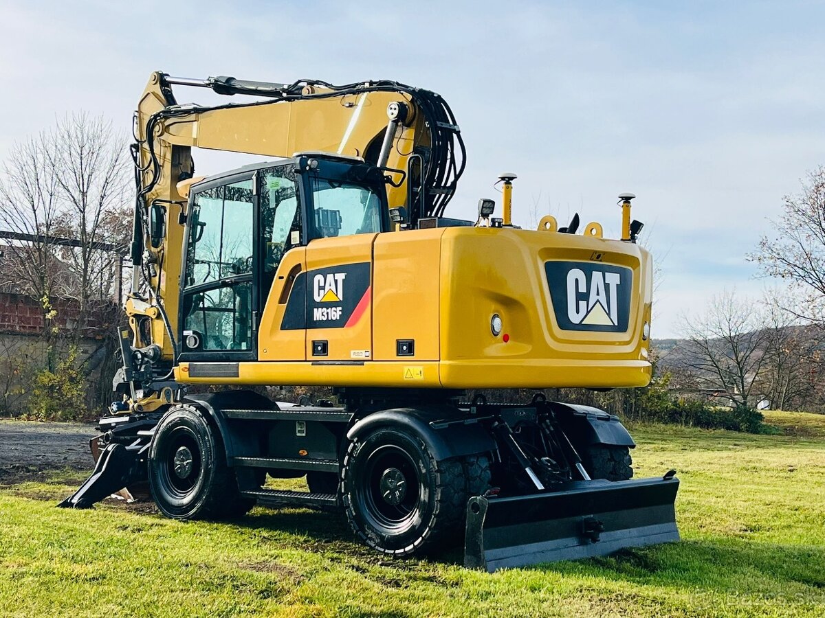 Kolesové rypadlo Caterpillar M316F - 3