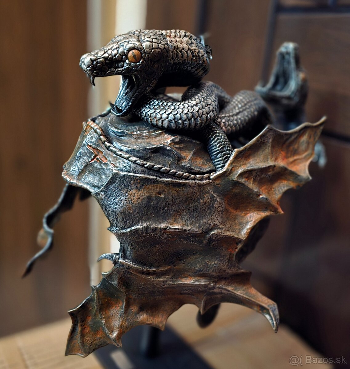 HELMET OF MESSMER THE IMPALER - Messmerova helma v živ. veľk - 3