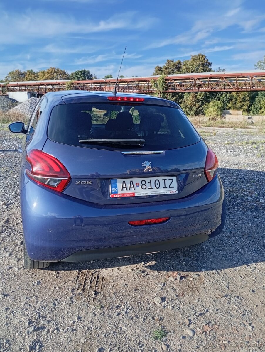 🚗 Peugeot 208 • 1.2 Benzín • 2016 • IBA 27 126 km - 3