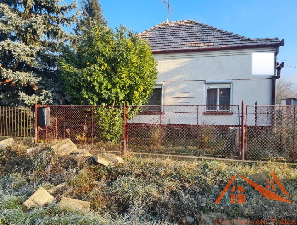 Na predaj zachovalý 3 izb.rodinný dom Kravany nad Dunajom - 3