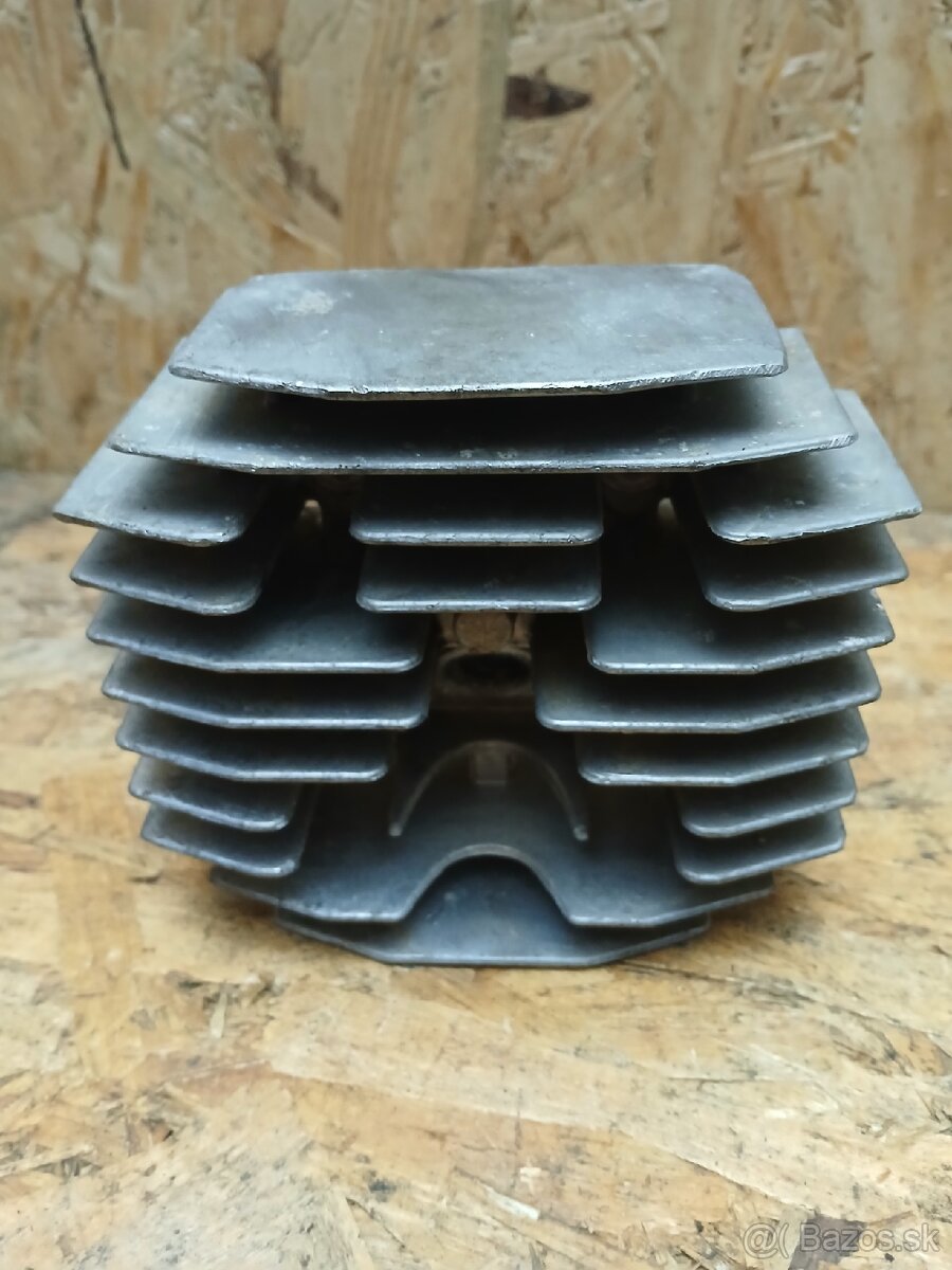 Babetta 210 hlava valca - 3