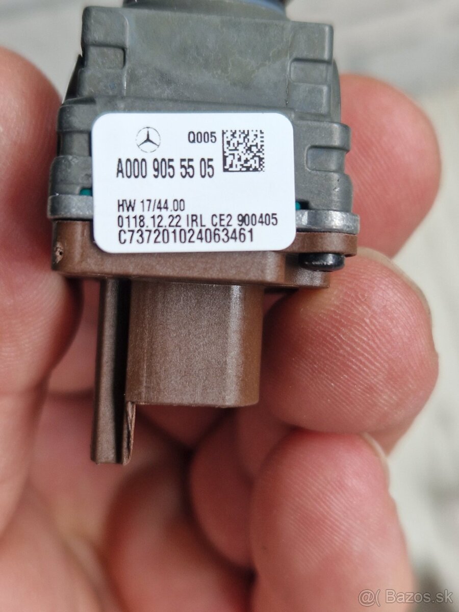 Cuvacia kamera mercedes - 3