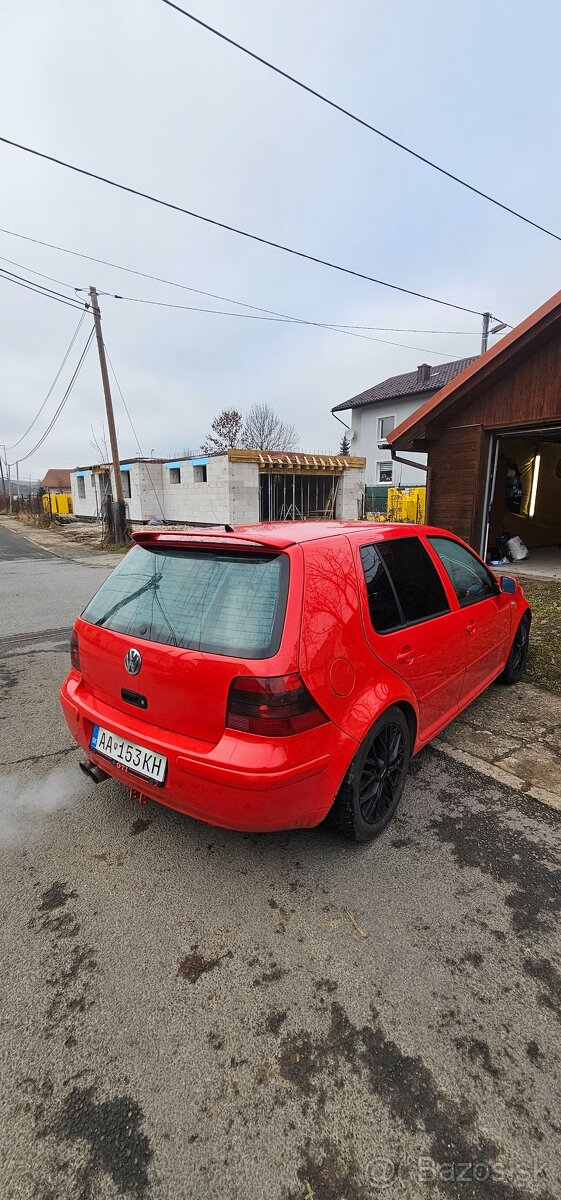 Golf 4 2.3 v5 110kw - 3