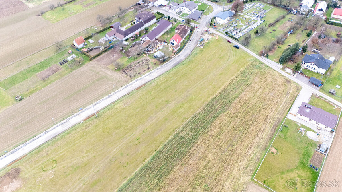 Na predaj pozemok v Pochabanoch - 3