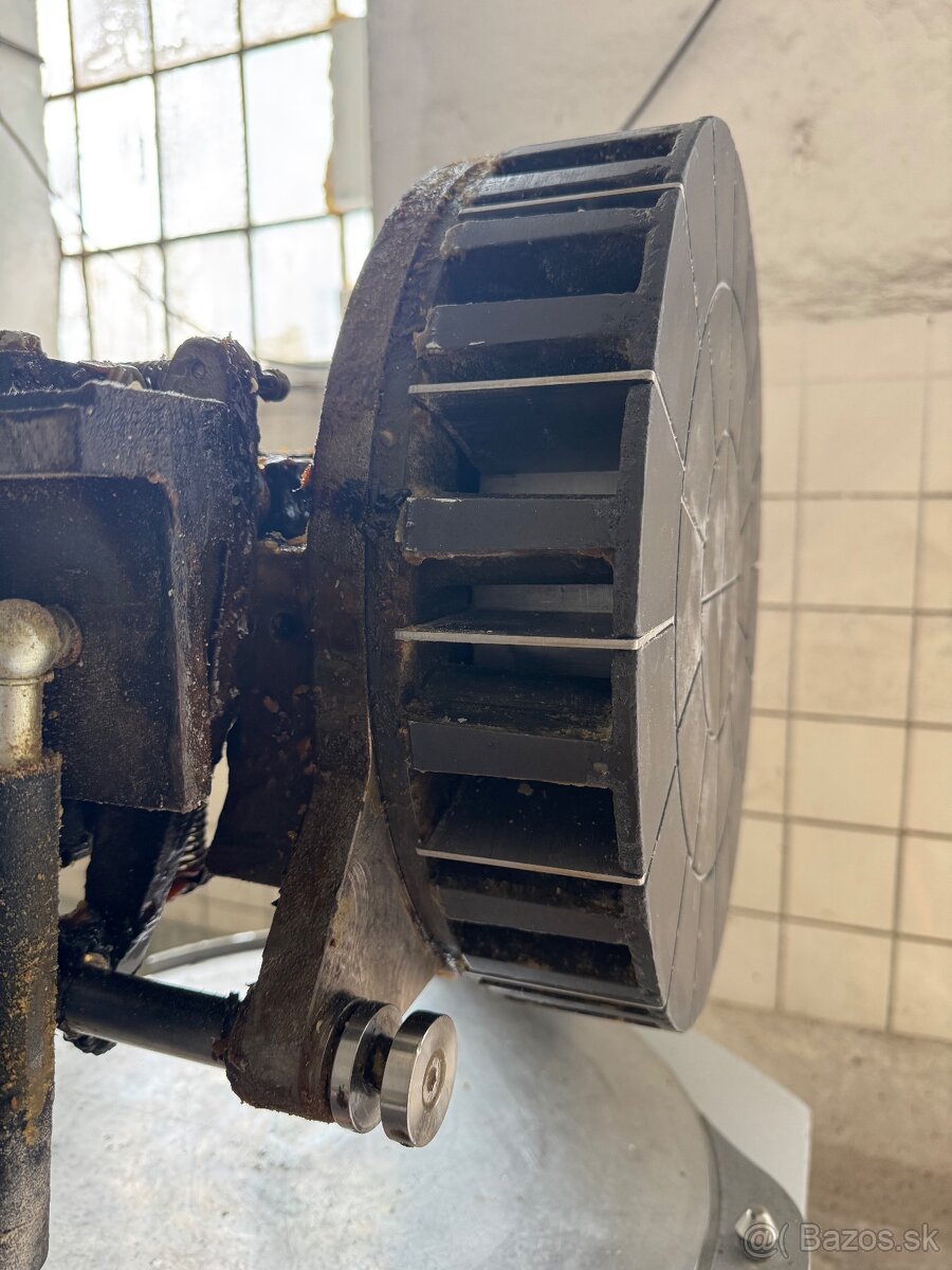 Dělička těsta daub DR robot 2/30 - 3