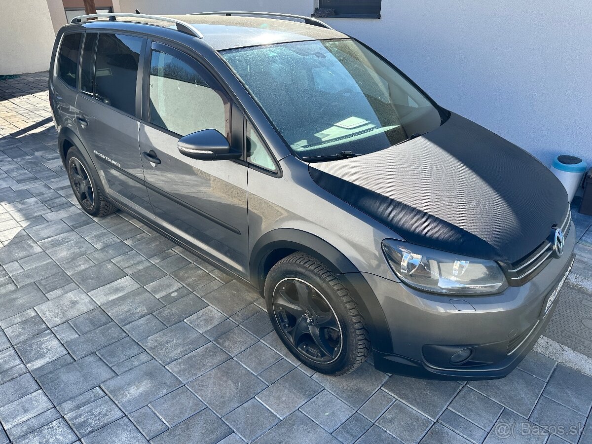 Volkswagen Touran Cross 2.0tdi - 3