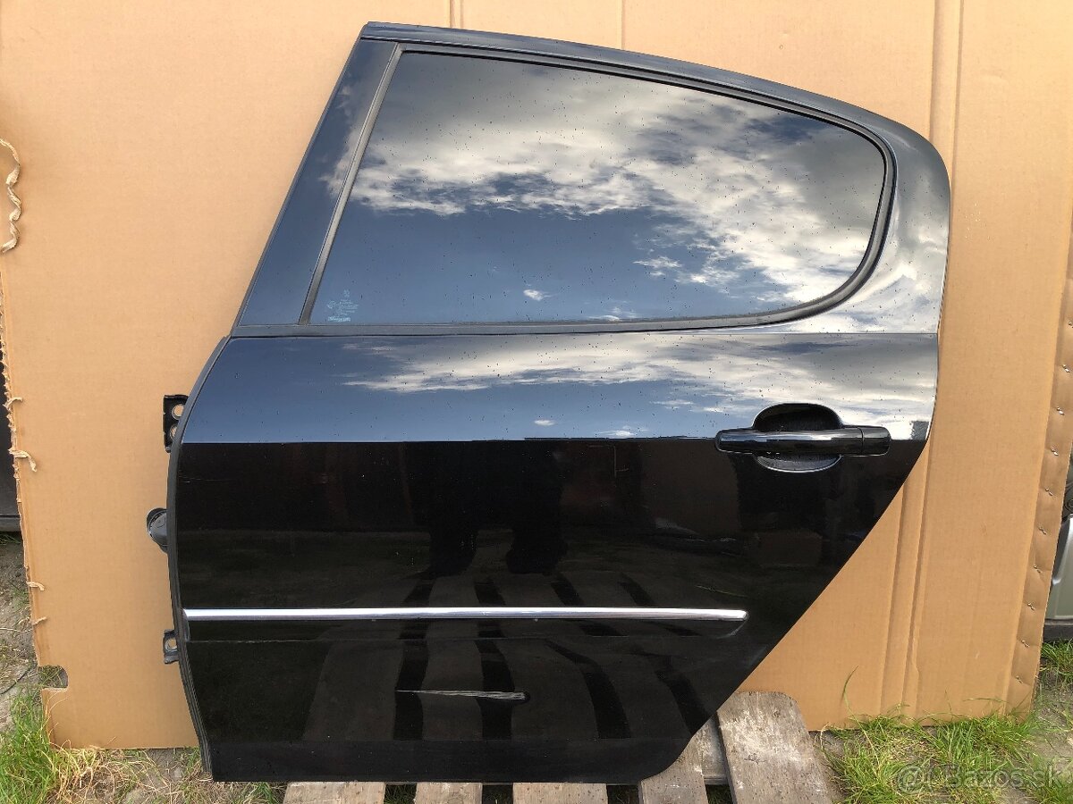 PEUGEOT 407 DVERE - 3