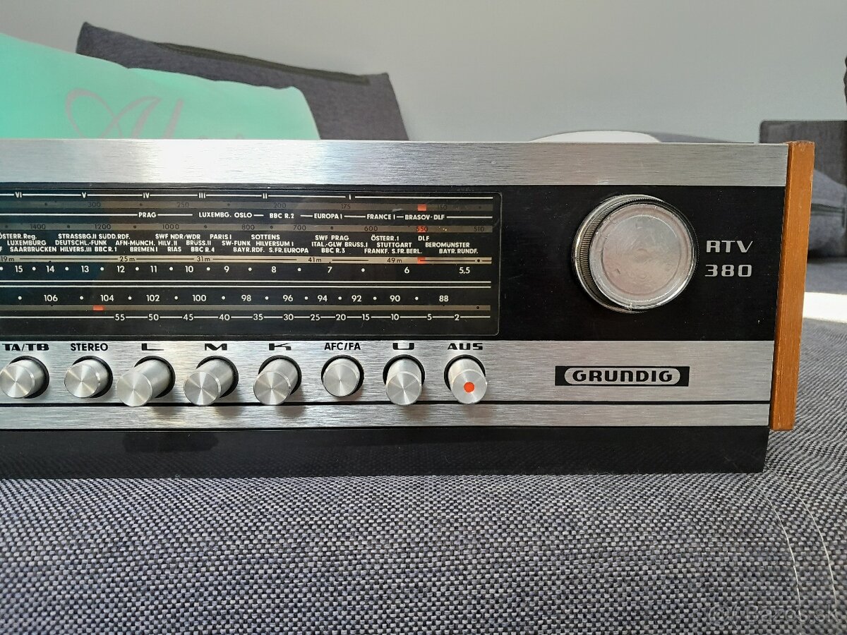 Vintage Grundig RTV 380 Receiver - 3