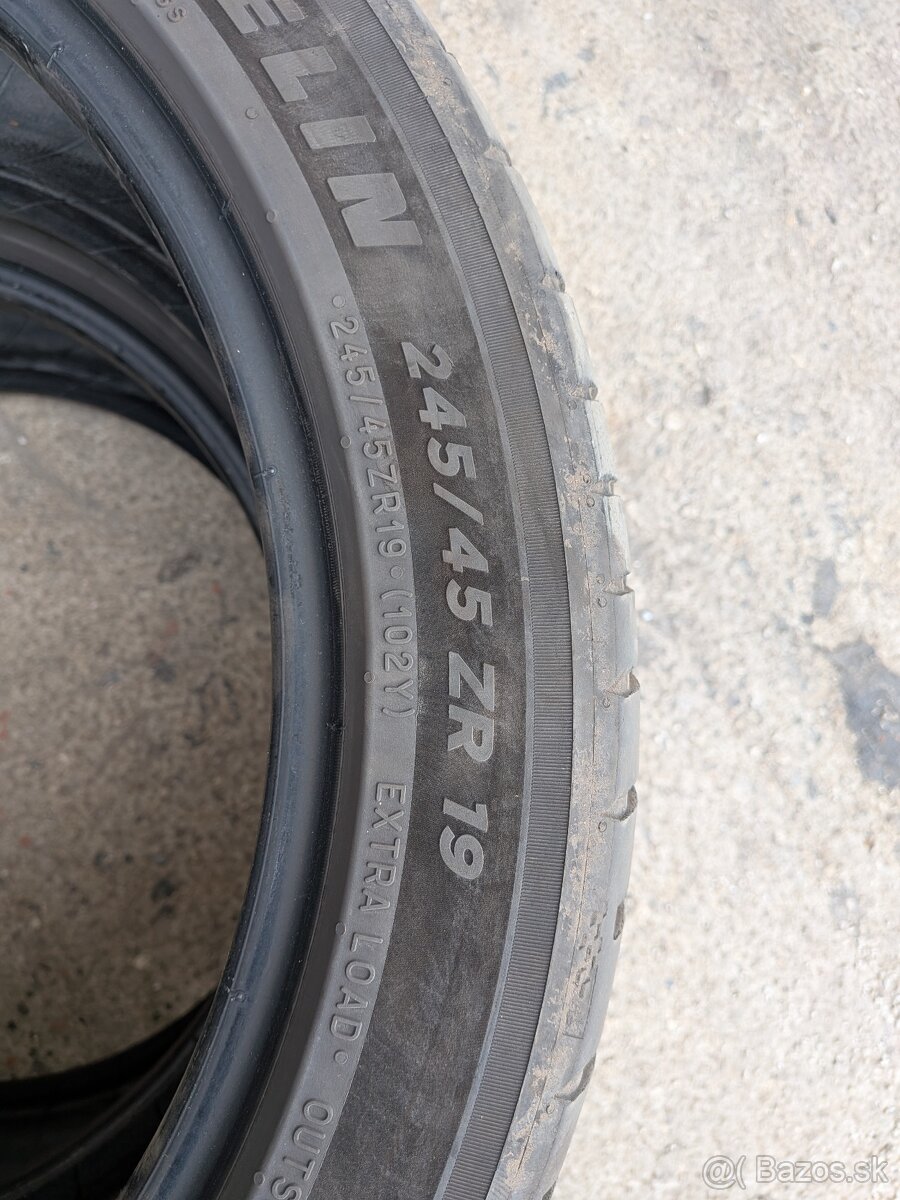 245/45 r19 - 3