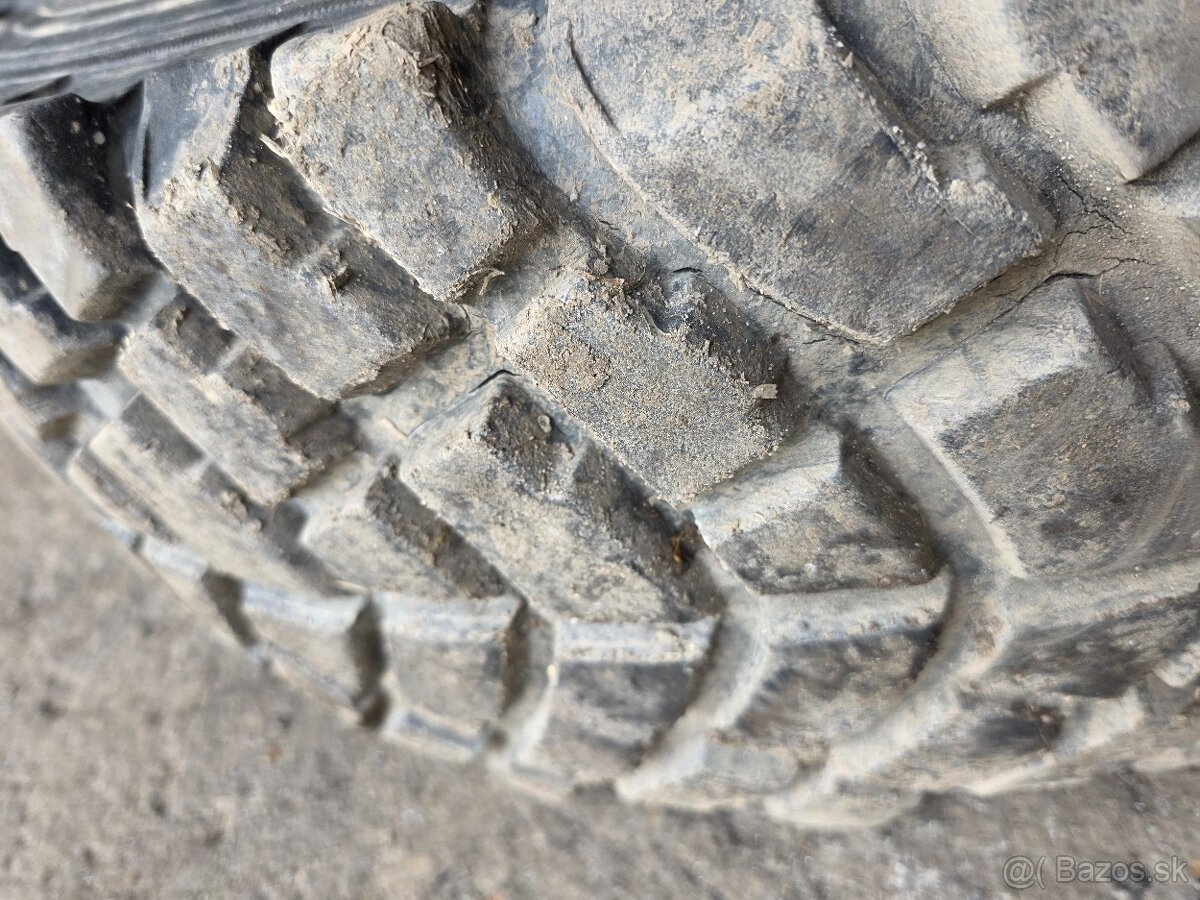 31x10,5 R15 Mitsubishi Pajero - 3