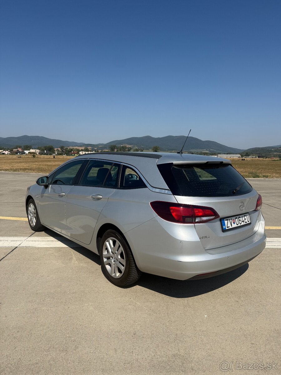 OPEL ASTRA SPORTS TOURER - 3