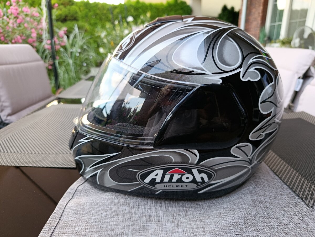 Prilba Airoh - 3