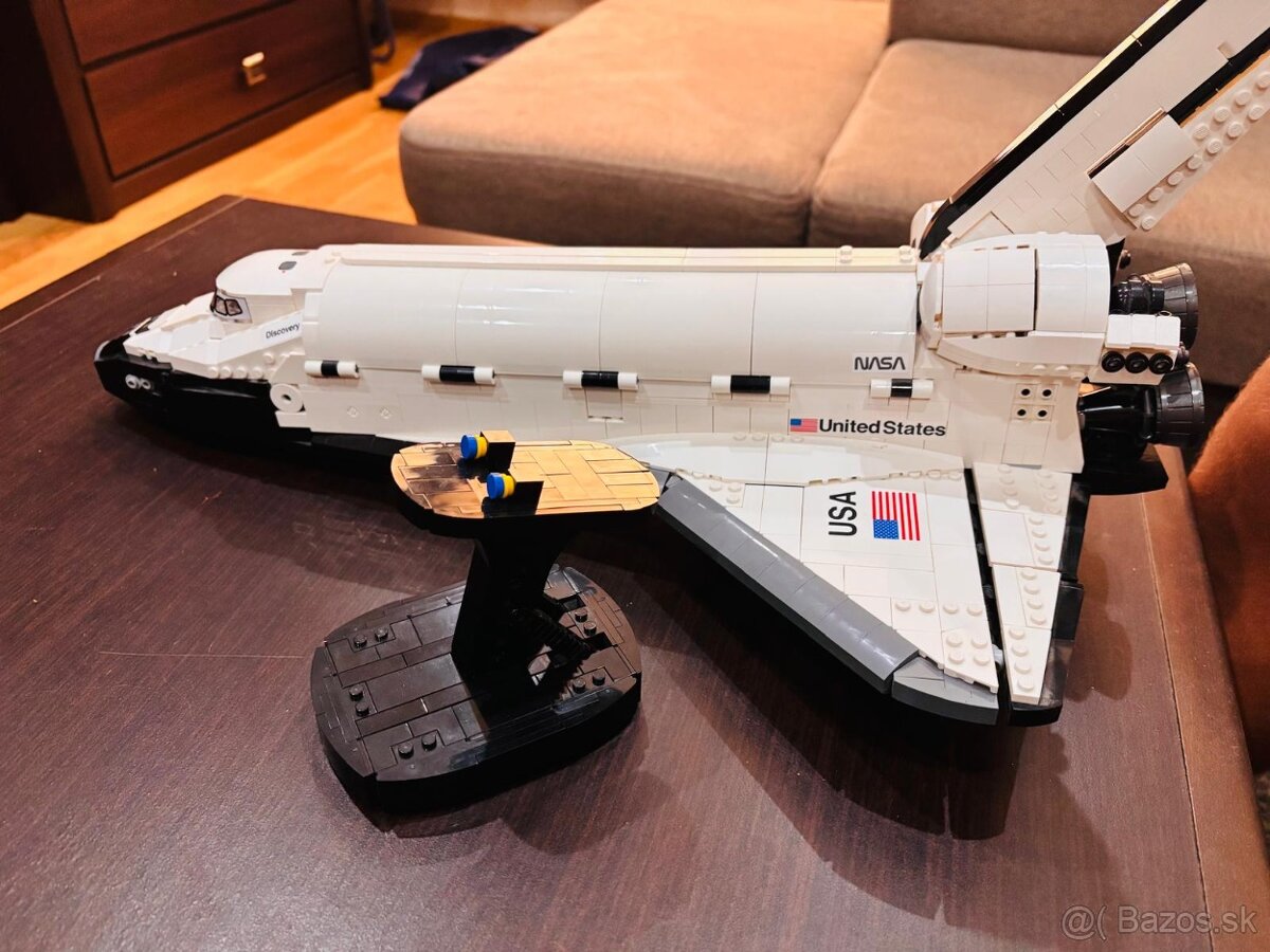 Lego NASA raketoplán Discovery - 3