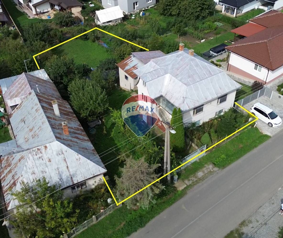 Rodinný dom 4 izb, 2 kuchyne, 2 kúpelne, 260m2, pozemok 936 - 3