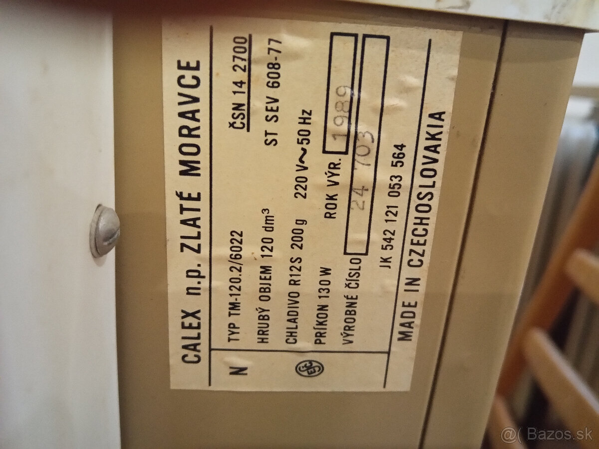 truhlicová mraznička - 3