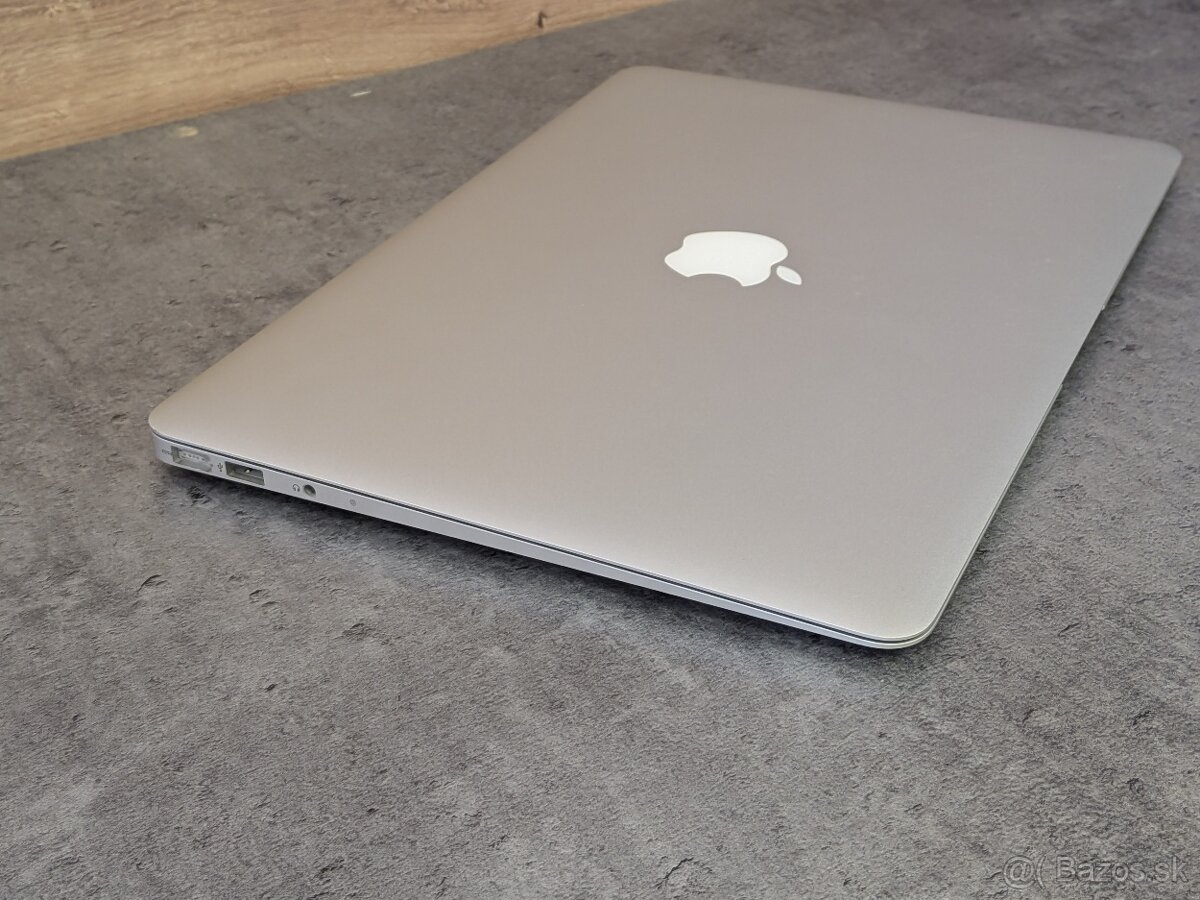 MacBook Air 13 - Intel Core i5, 4G/128G, macOS Sonoma 14 - 3