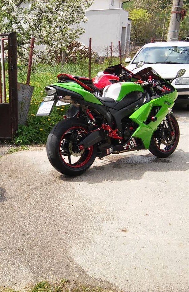 Kawasaki zx6 - 3