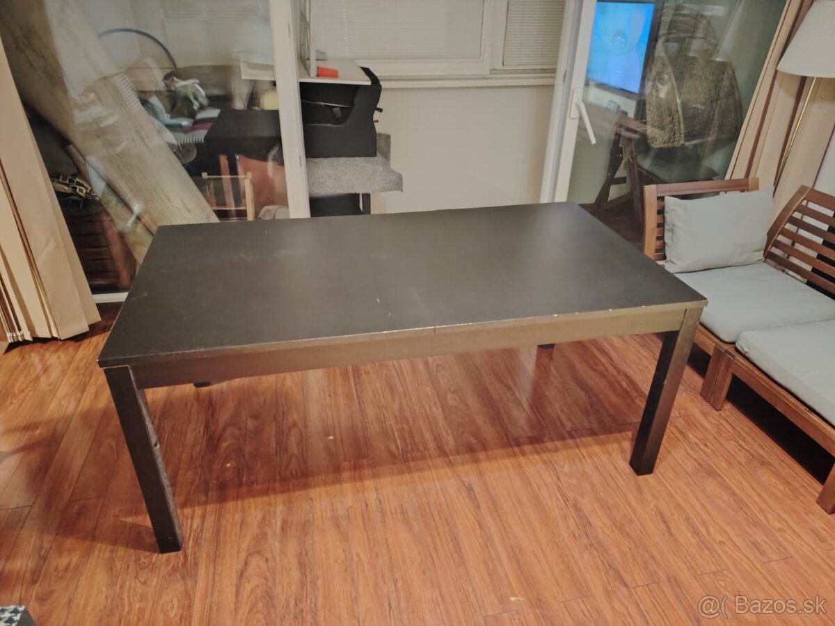 Predam velky rozkladaci stol - 3