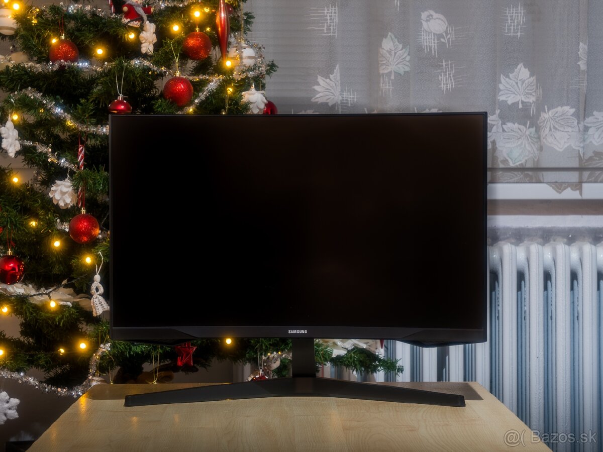 165 Hz 27" Samsung Odyssey G55C Ešte rok v záruke - 3