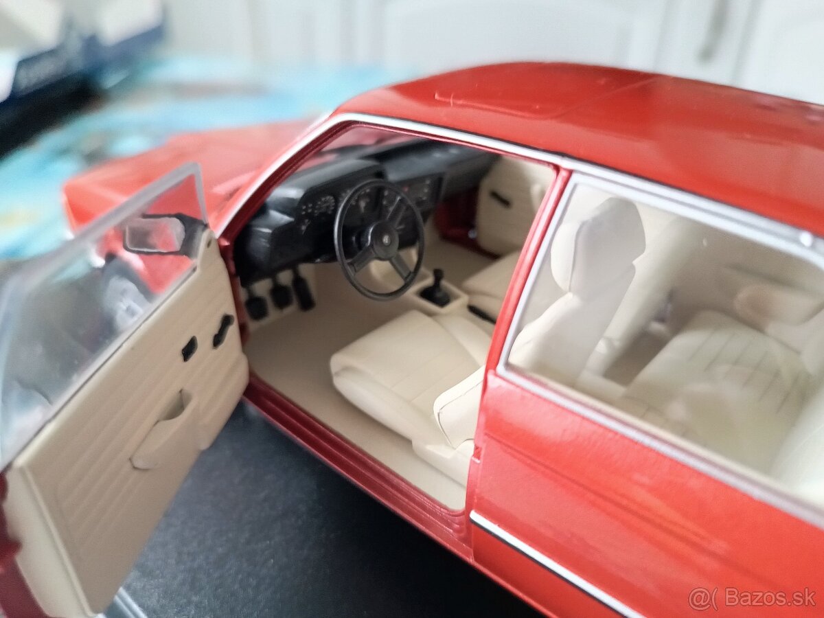 1:18 BMW E21 323i - 3