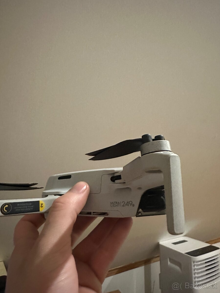DJI mini se - 3