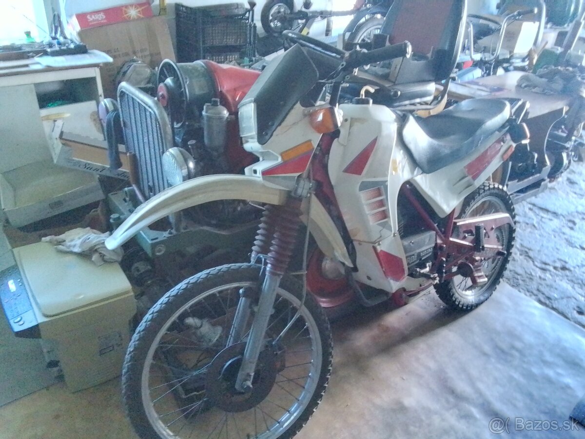 Predám DERBI 50 Rabasa Enduro pôvodnom stave zachovalé