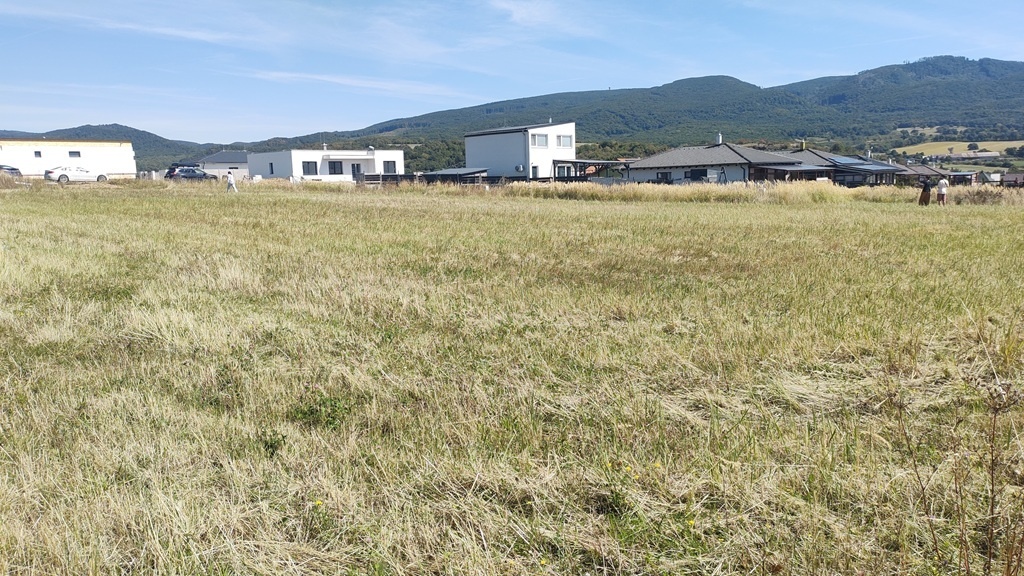 VÝŠNÁ KAMENICA - POZEMOK O VÝMERE 818 m2 - 3