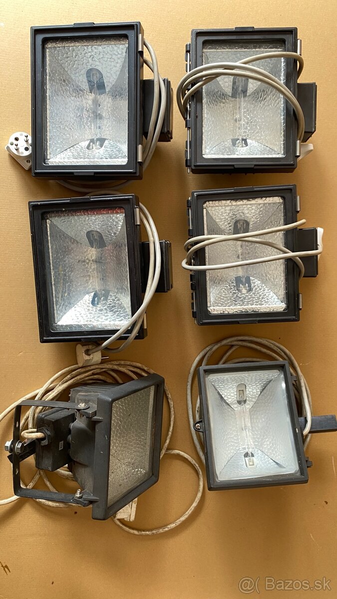 500 W halogénové svietidlo. - 3