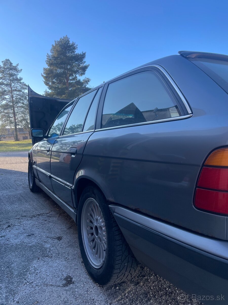 Predám BMW e34 touring - 3