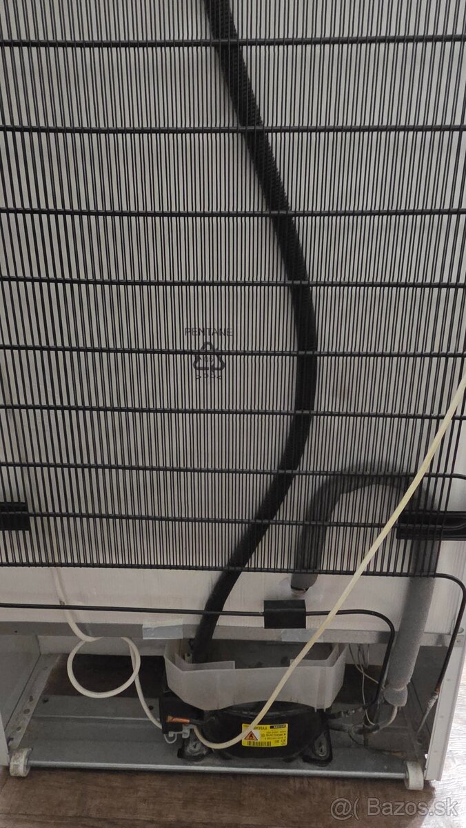 Chladničky s mrazničkou ELECTROLUX - 3