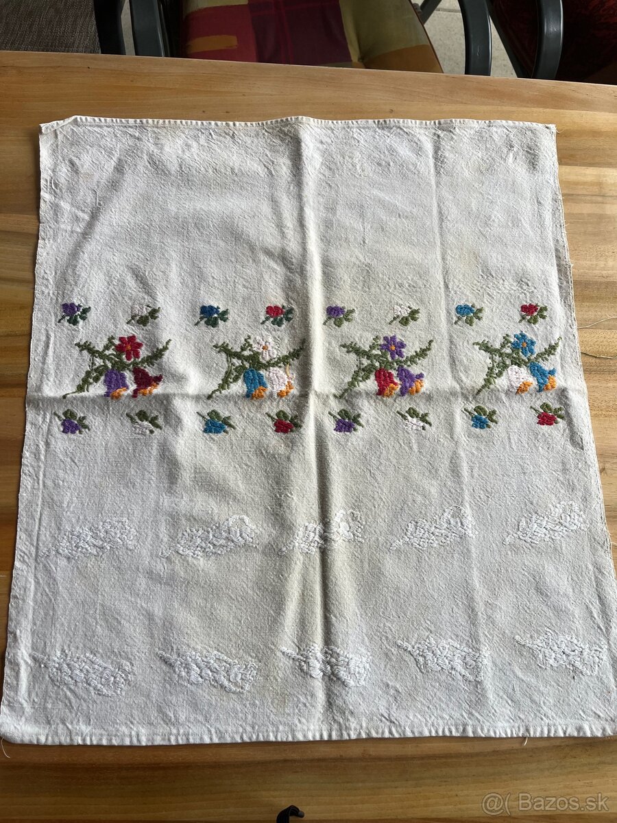 Ručne vyšívané obrusy - 3