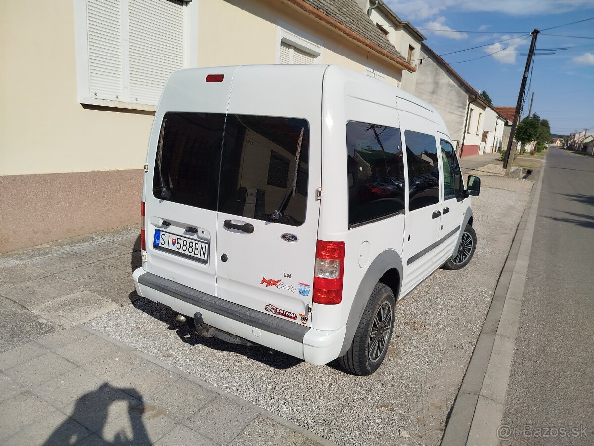 Predám Ford tourneo connect - 3