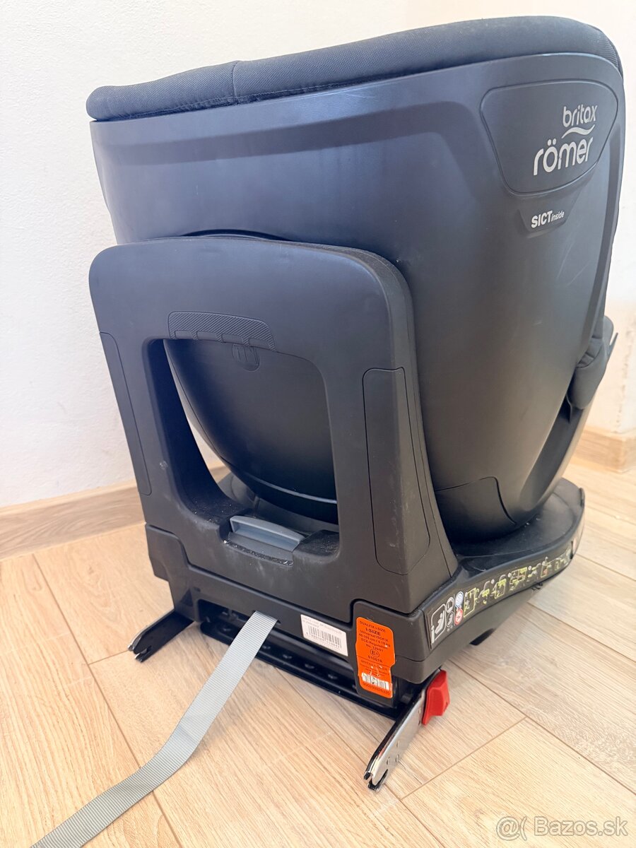 Predam detsku autosedacku Britax Romer - 3