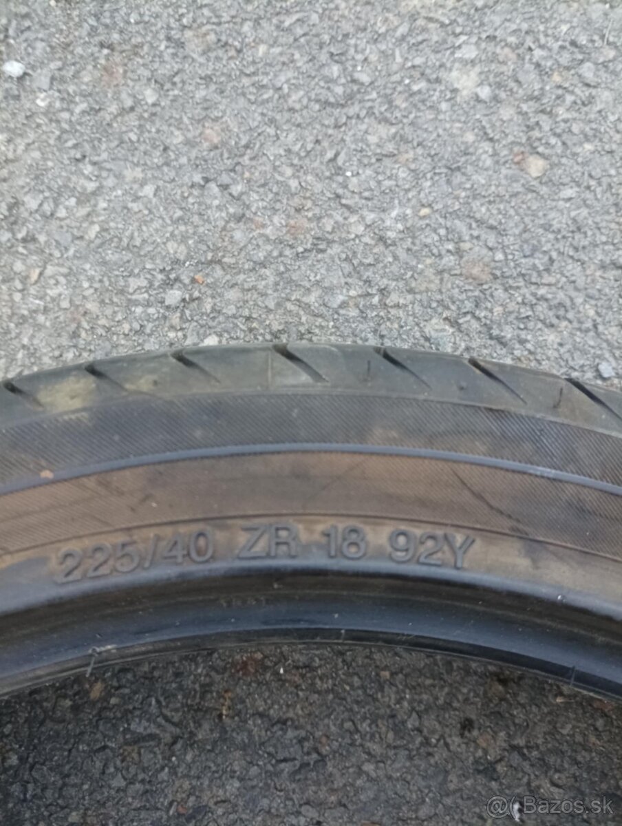 Pneu VREDESTEIN 225/40 R18 - 3