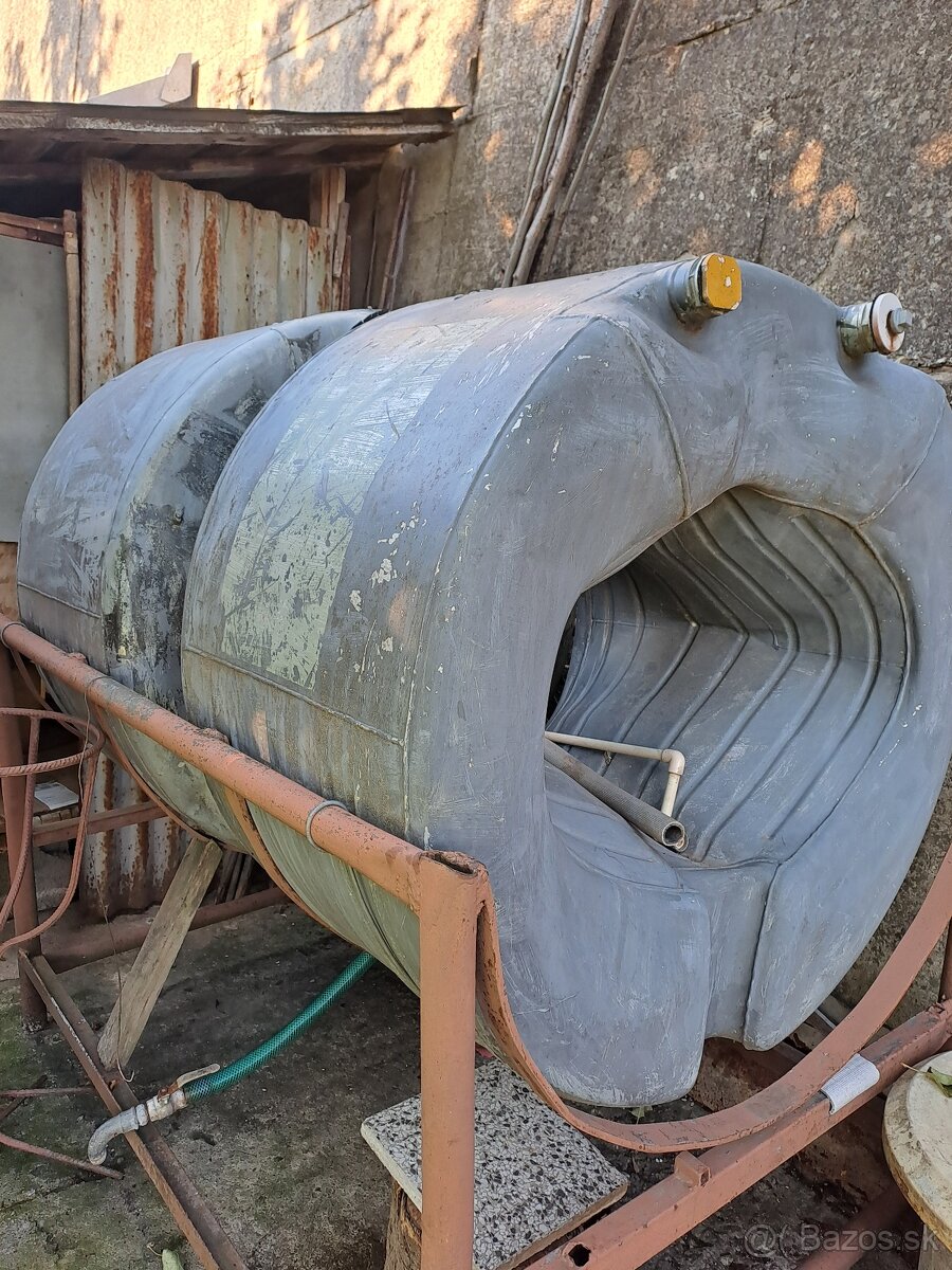 Hydraulické piesty a nadrže na vodu - 3