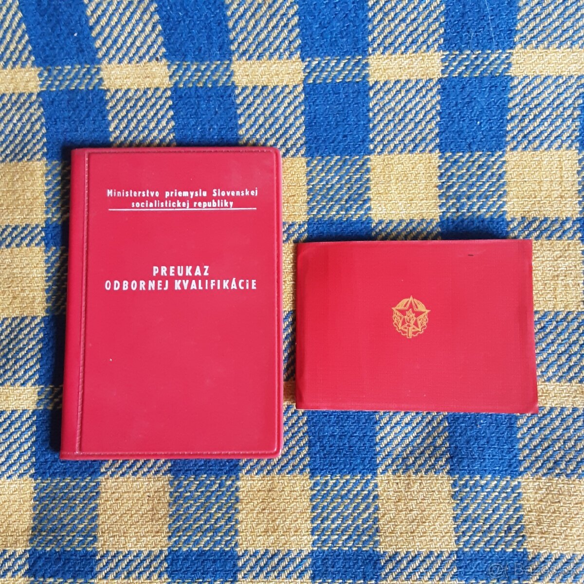 Vojenské veci , policajné ,hasičské . - 3