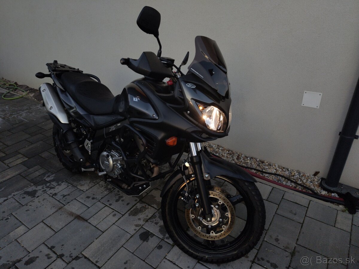 Suzuki DL650A V-Strom - 3